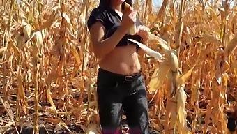 My Stepbrother Ejaculating In My Panties While I Work On Corn Field 60 Fps.