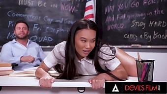 Horny Asian College Student Gets Her Pussy Pounded By A Big Cock In This Steamy Video