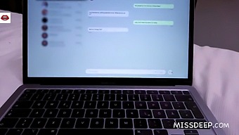 Amateur Teen Blowjob And Deepthroat From A Dutch Beauty On A Business Trip